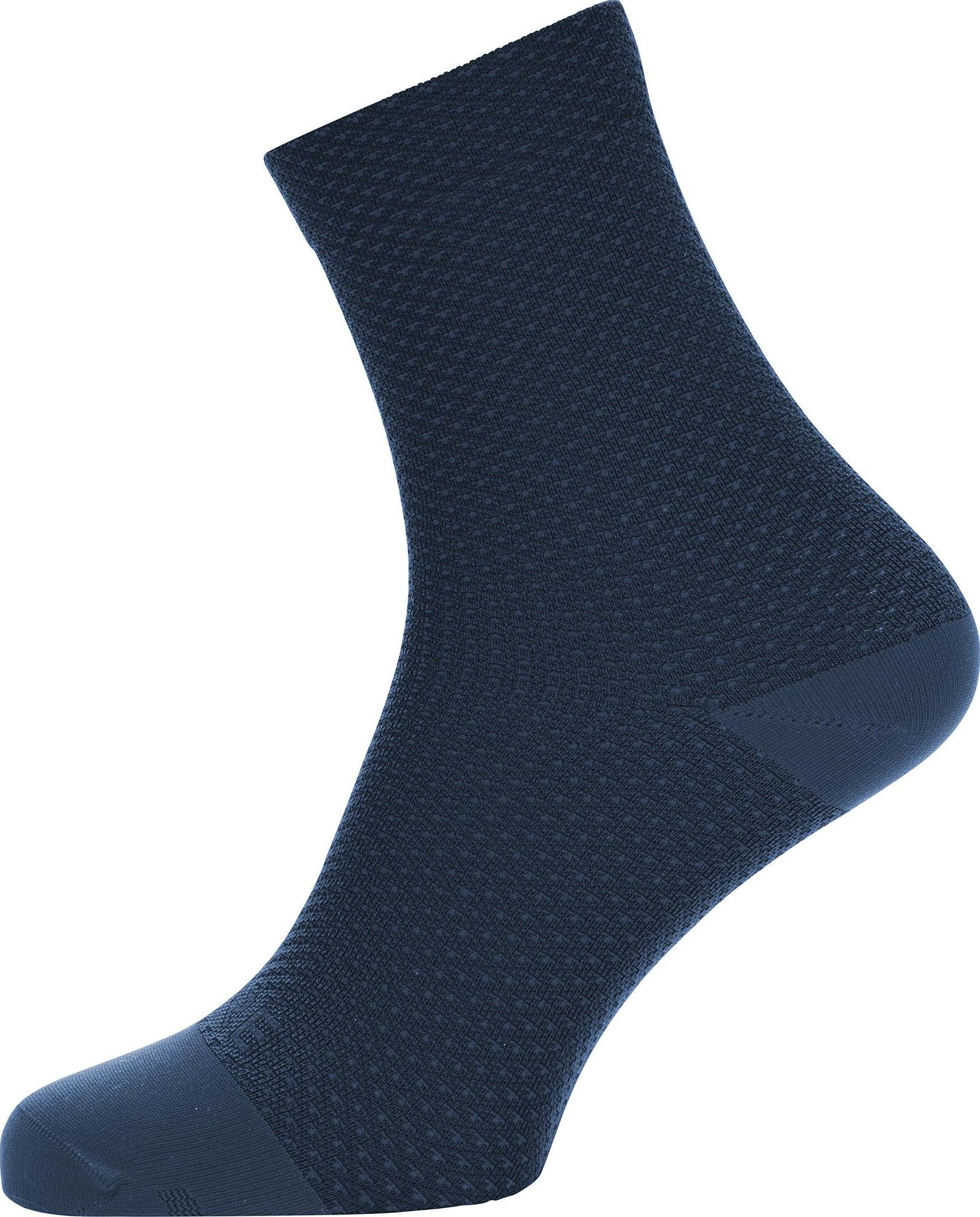 C3_Dot_Mid_Socks