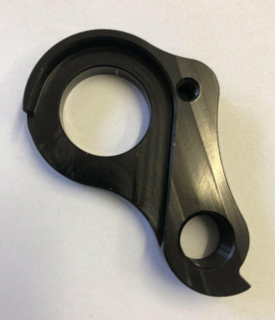 Hb160_Mech_Hanger_-_Black