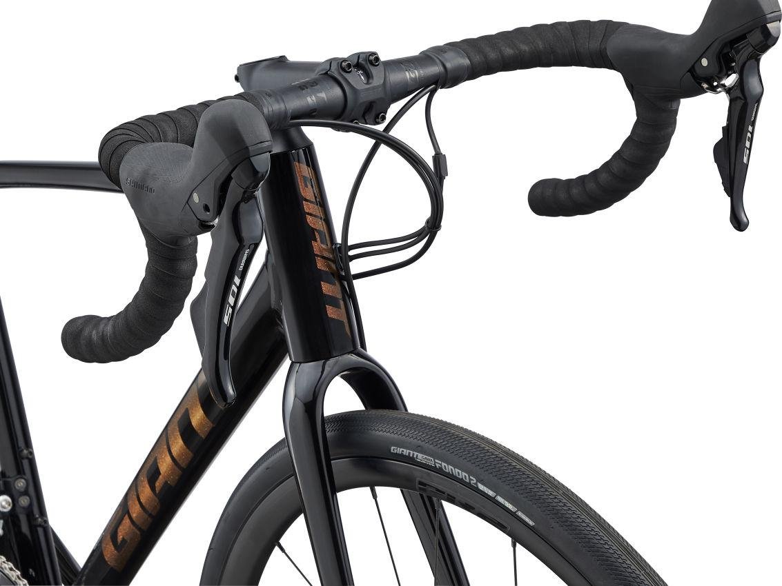 Giant Contend AR 1 2022 | BikeExchange