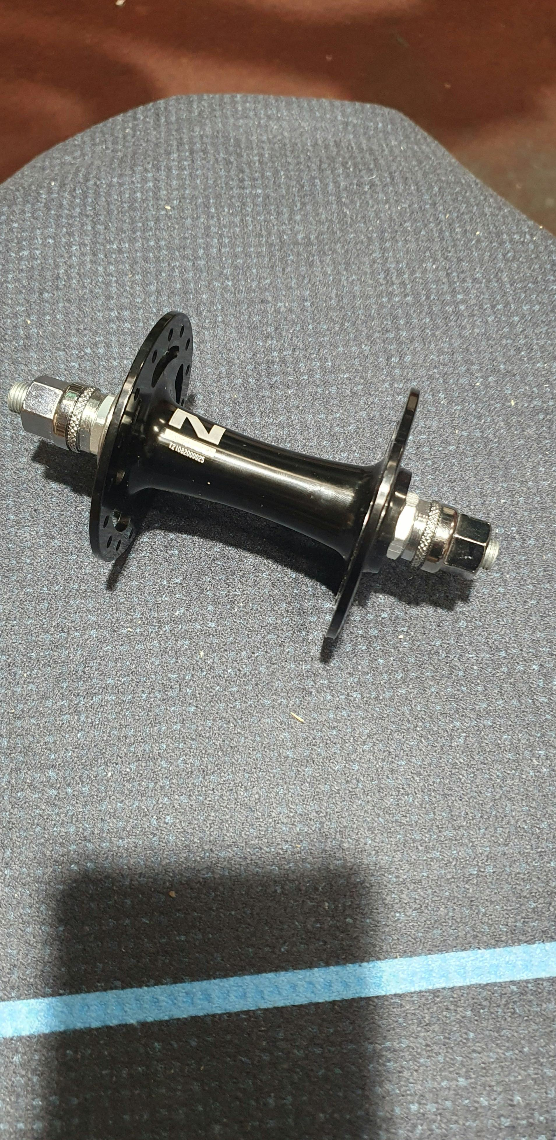 Front_Track_Hub_32_hole