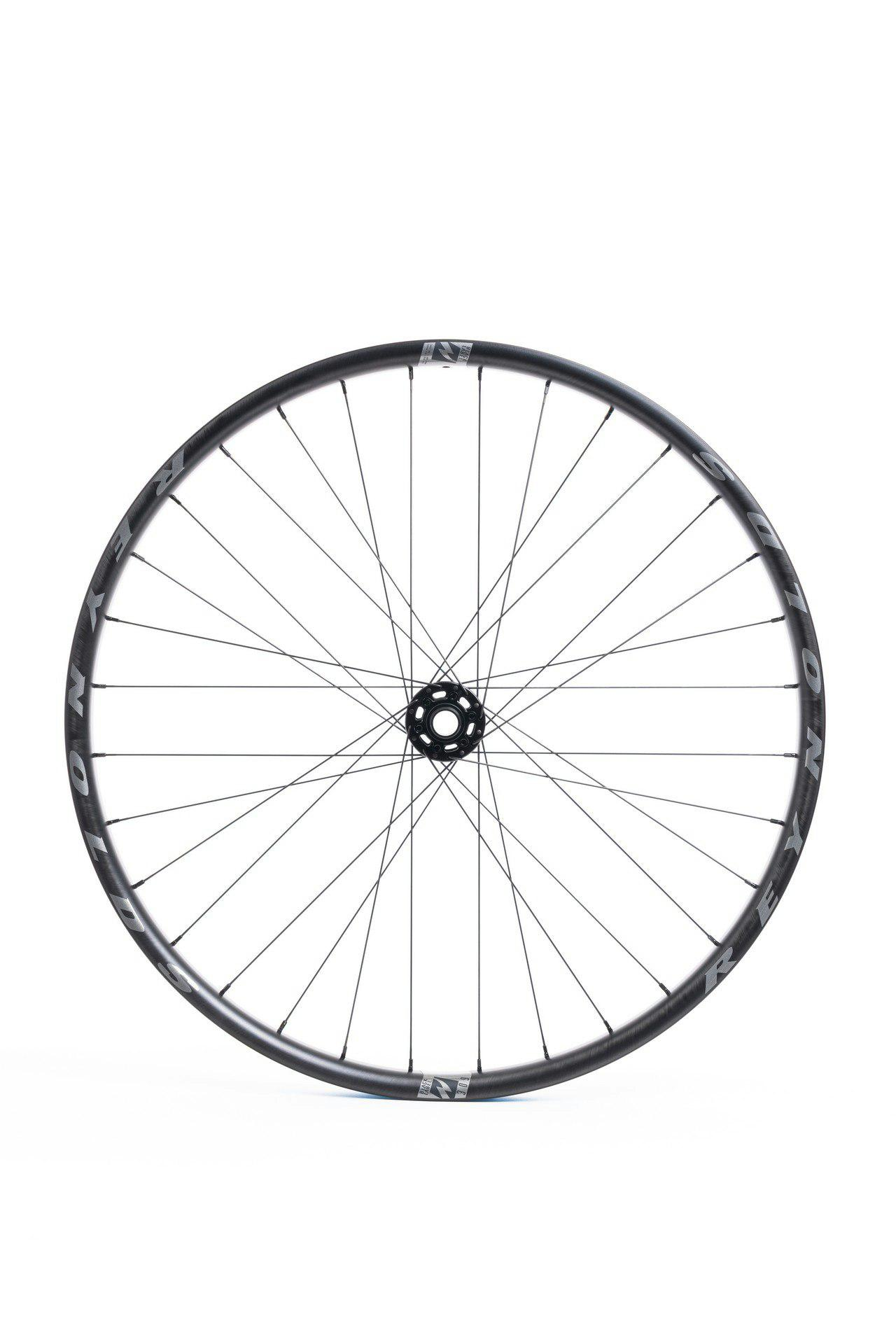 Blacklabel_309_DH_Expert_29"_Carbon_Front_Wheel_32H_Boost