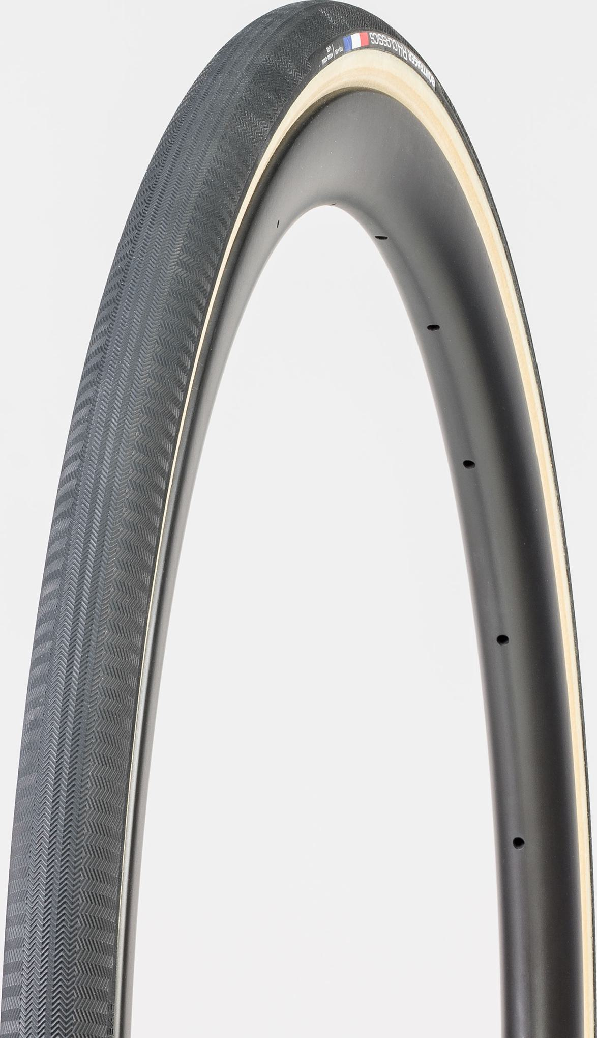 BONTRAGER R4 タイヤ 700x25c BONTRAGER R4 タイヤ 700x25c 【公式通販】