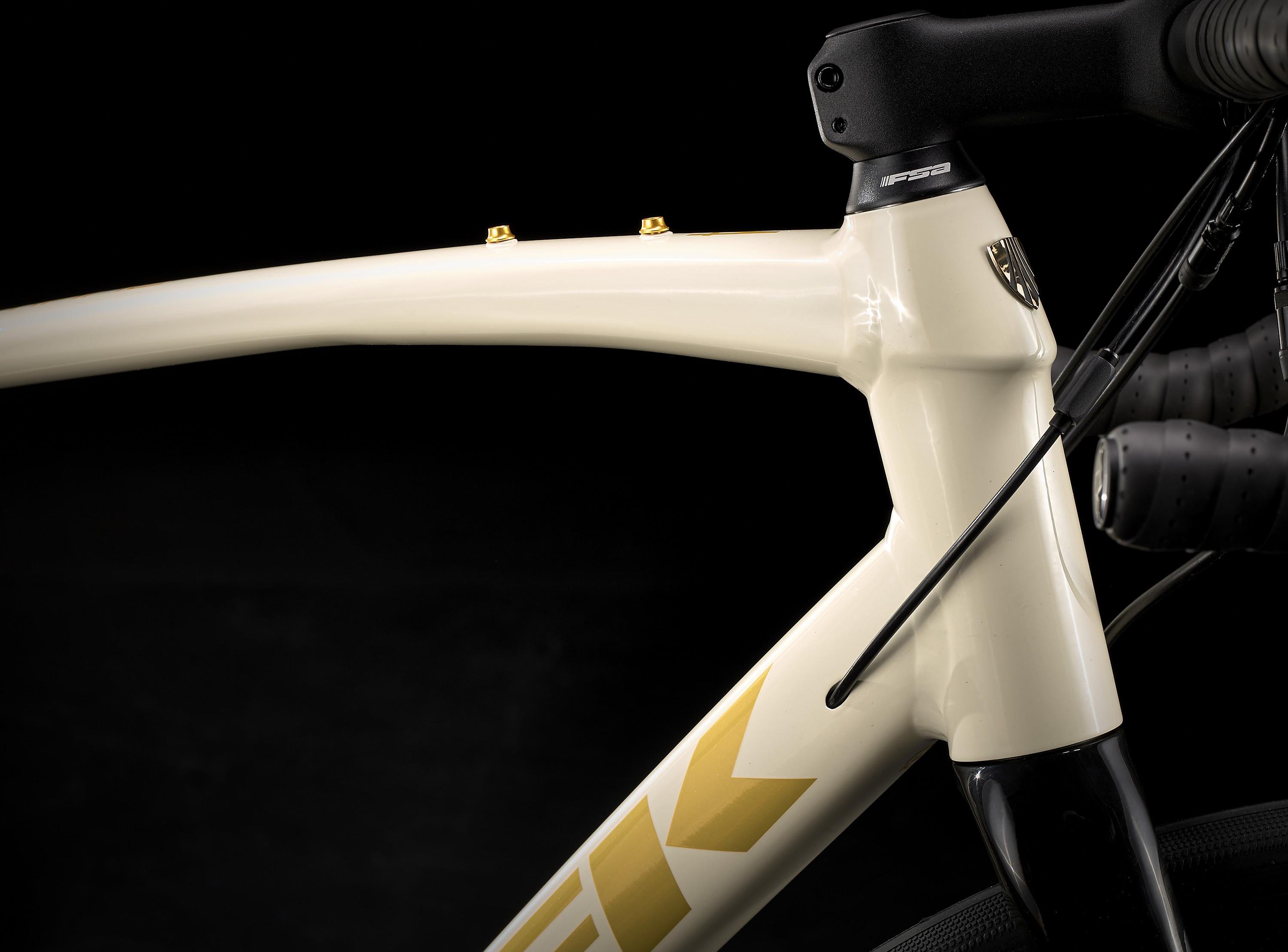 たん　TREK DOMANE AL4 GEN3 Trek Domane AL 4 Gen 3 2021 | BikeExchange