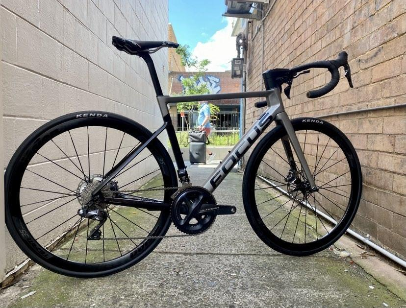 Izalco_Max_9_series_Ultegra_Di2