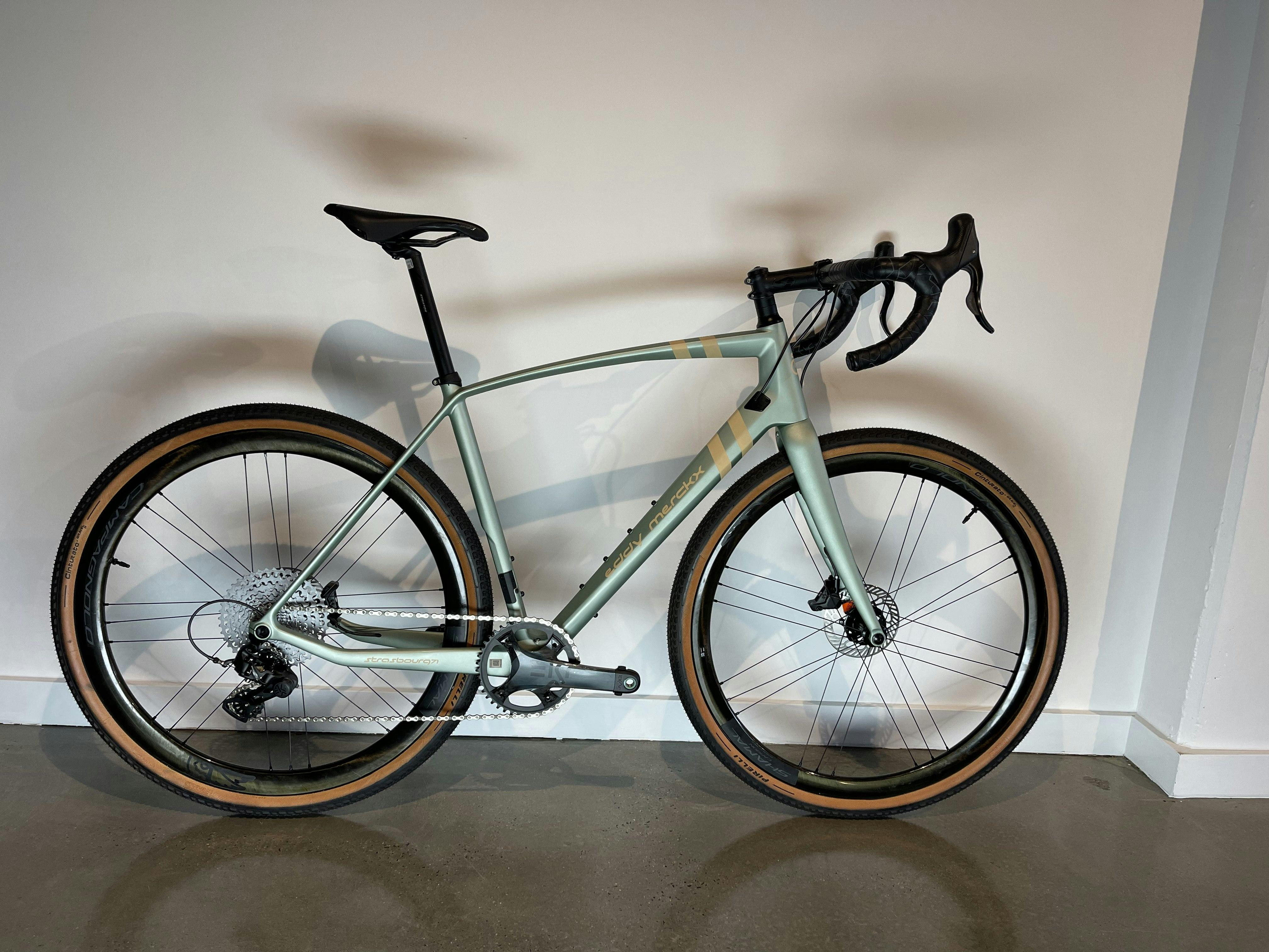 Strasbourg71_Disc_Gravel_bike._Campagnolo_Ekar_13_speed;