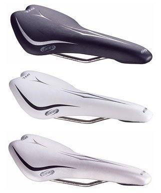Ultrasbase_Saddle_Cover_Bsd-06d_(Black)