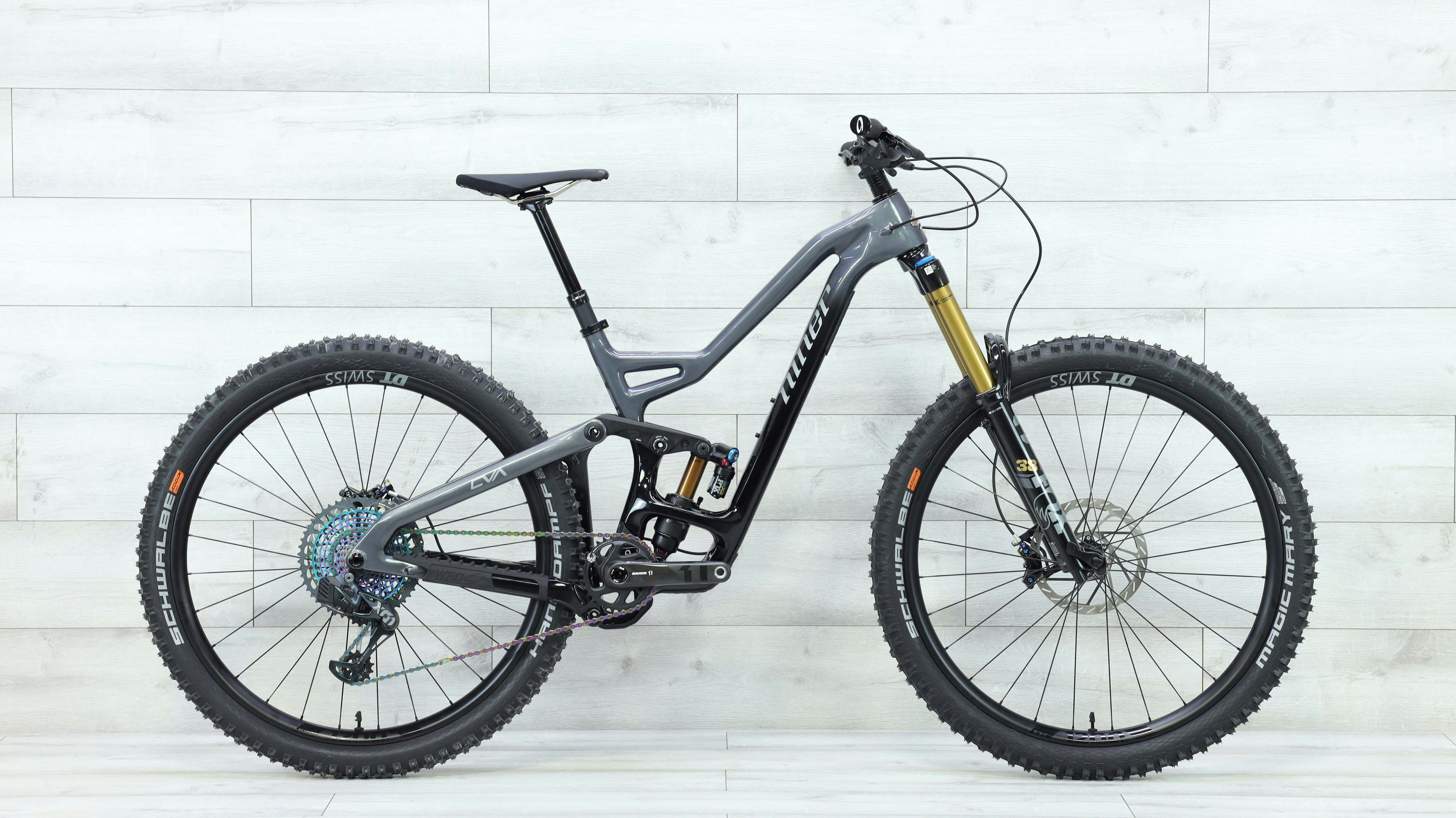WFO_9_RDO_5-STAR_SRAM_X01_AXS_LTD_Mountain_Bike_-_Medium
