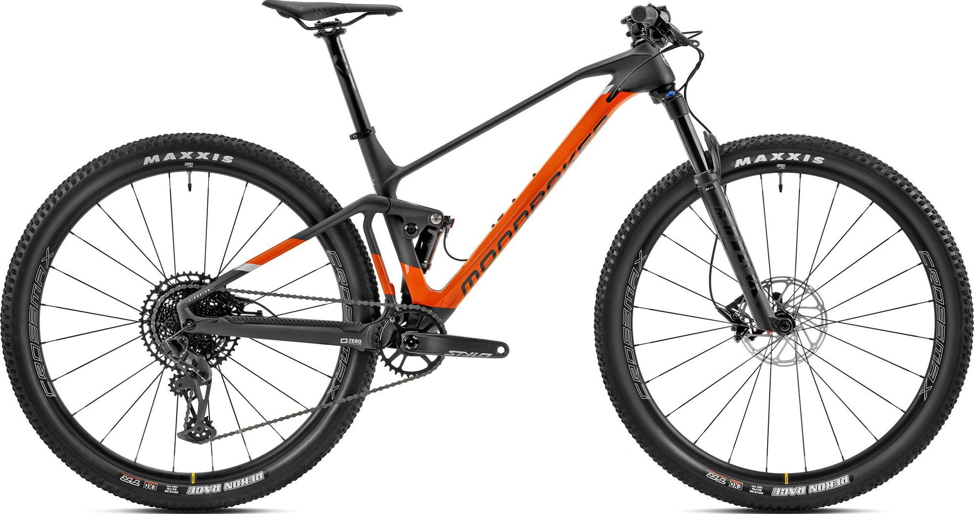 F-Podium_Carbon