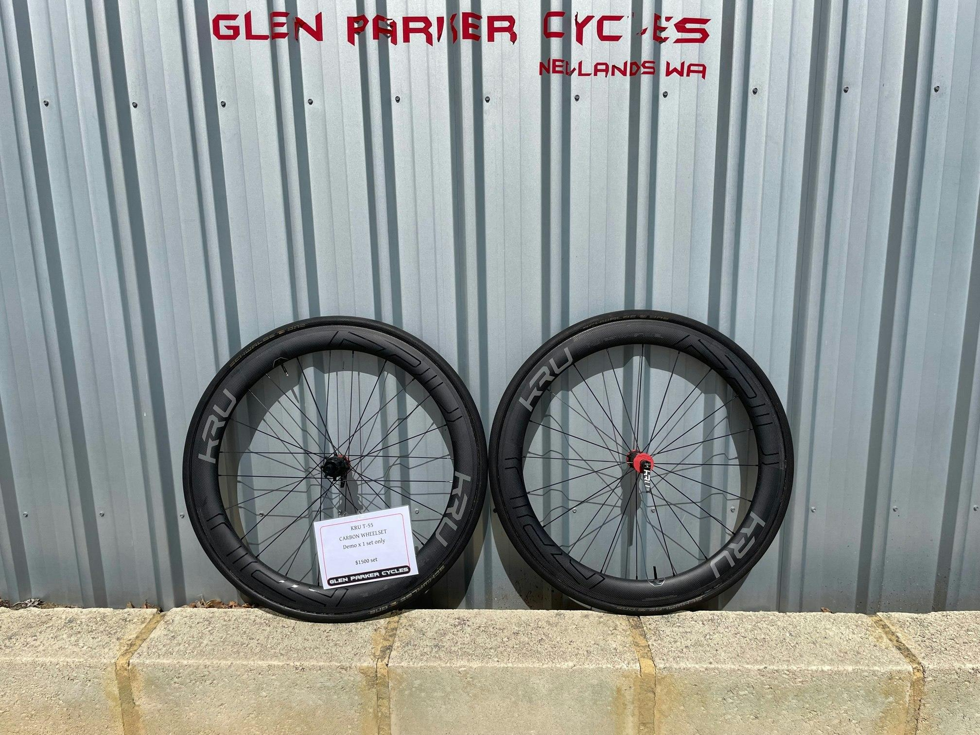 KRU_T-55_Carbon_Wheelset
