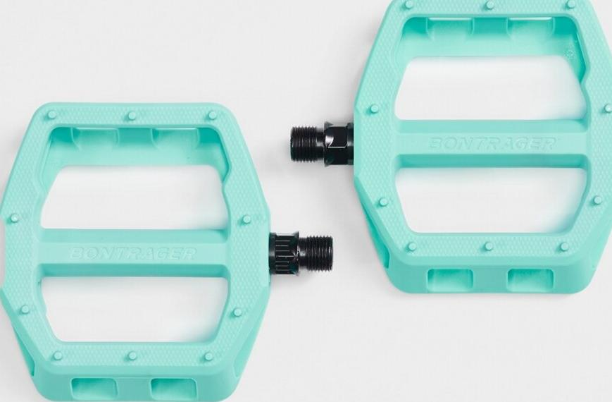 Line_Comp_Flat_Pedal_Set