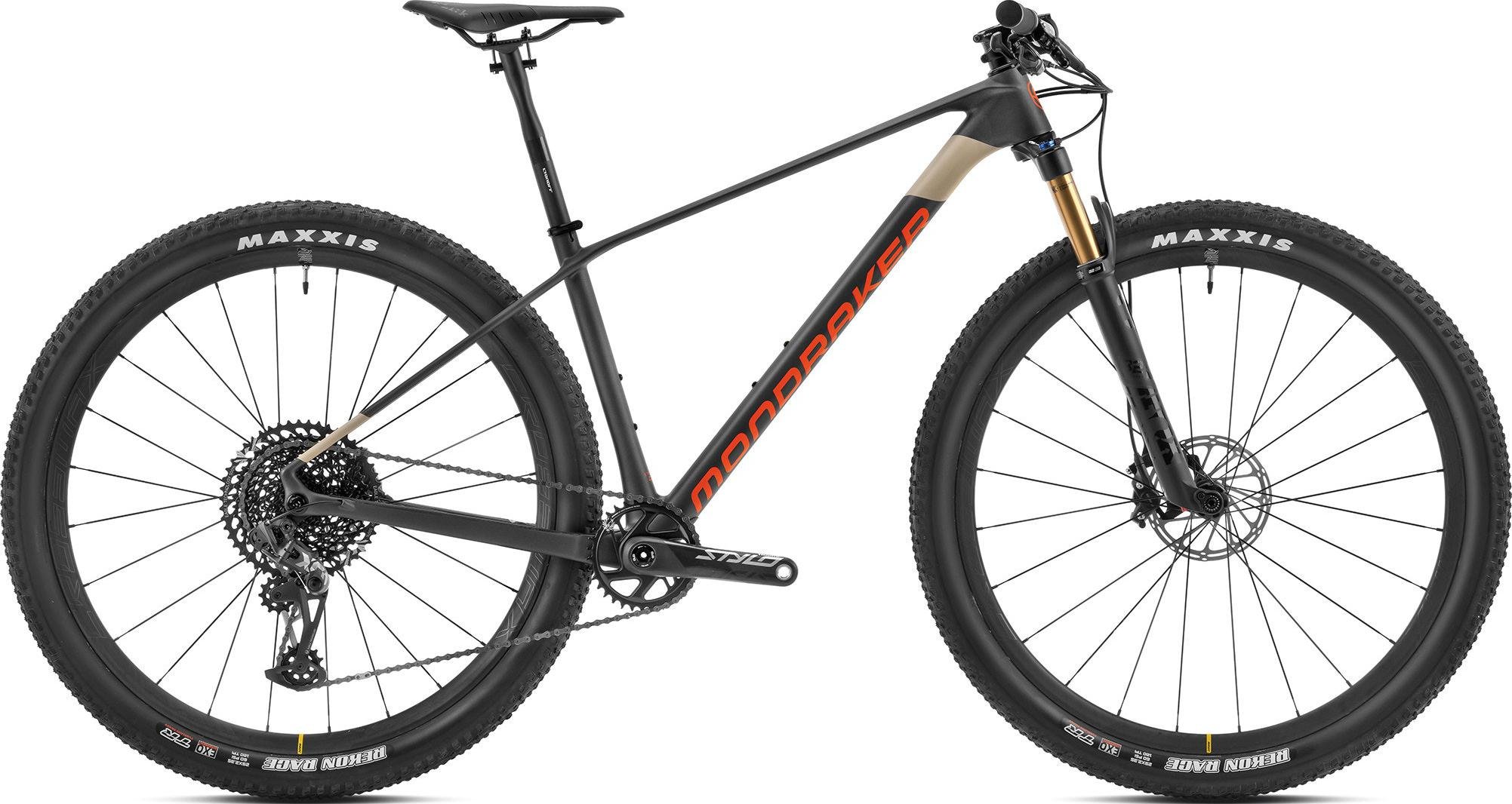 Podium_Carbon_R