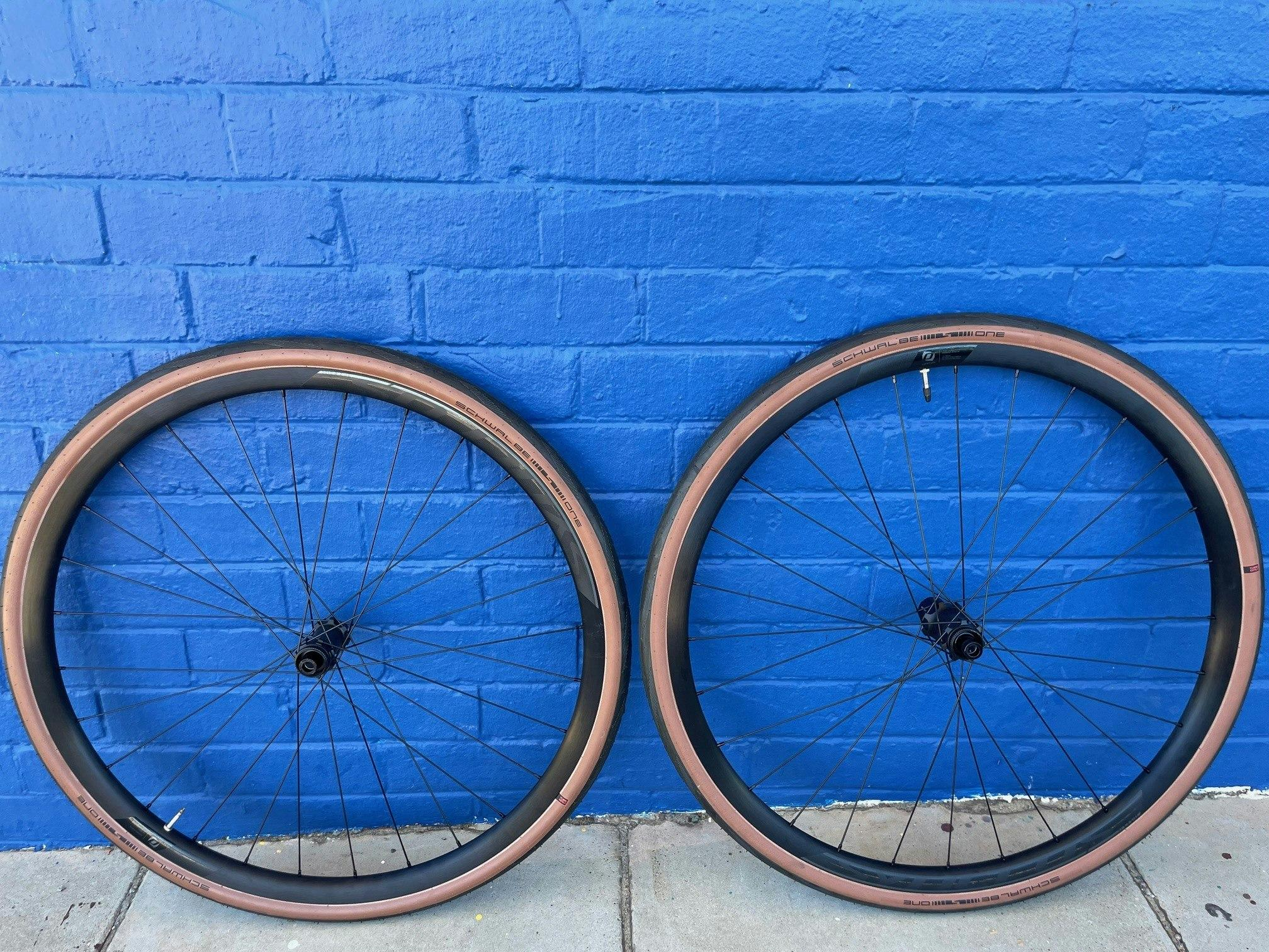 Wheelset_with_Schwalbe_One_Tyres