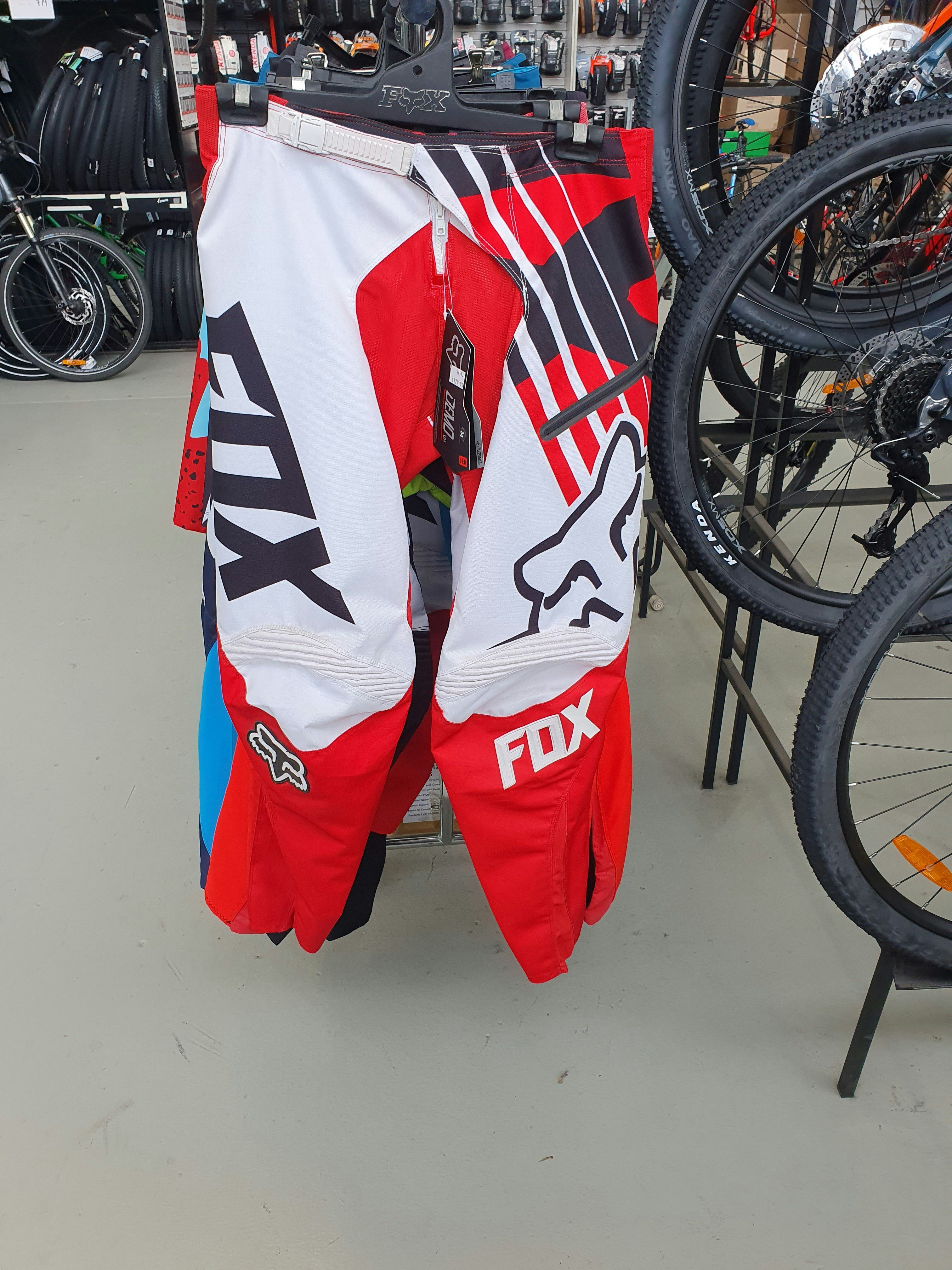 Demo_DH_Pants