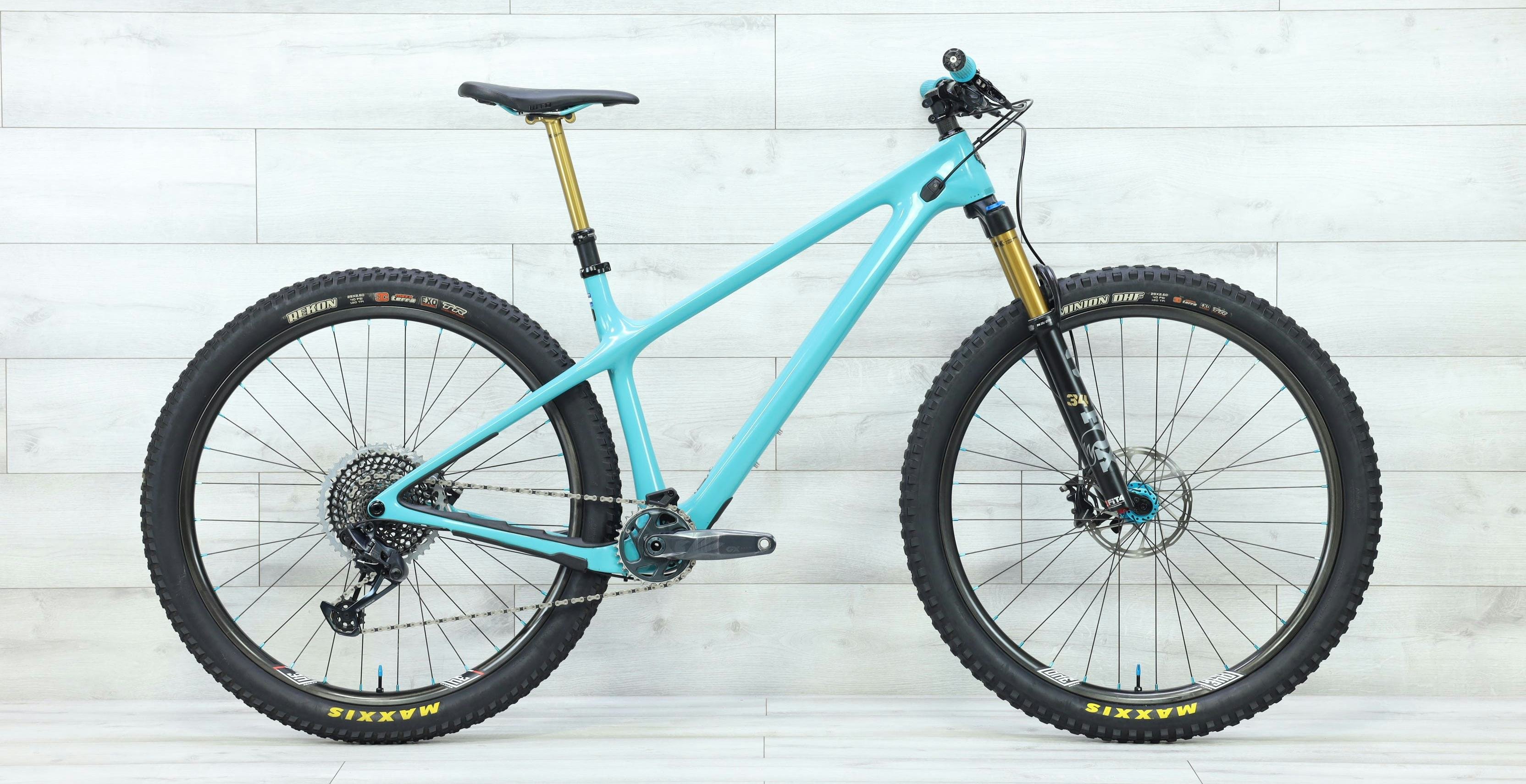 C2 mountain bike sale