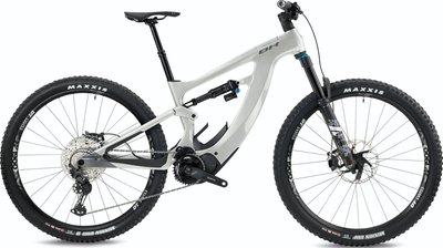 images.cdn.europe-west1.gcp.commercetools.com/078b97e9-ed31-4c81-baae-cdd44f3bf3c1/8727fb09e570256e3833-99ArBuV-