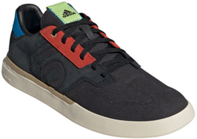 images.cdn.europe-west1.gcp.commercetools.com/078b97e9-ed31-4c81-baae-cdd44f3bf3c1/9377af0ca75b8a65d24f-kPytEL5_