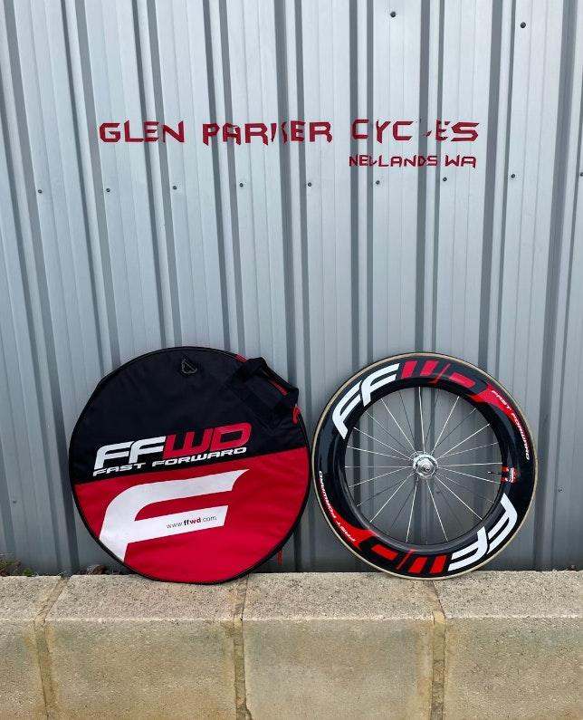 Carbon_Front_Track_Wheel