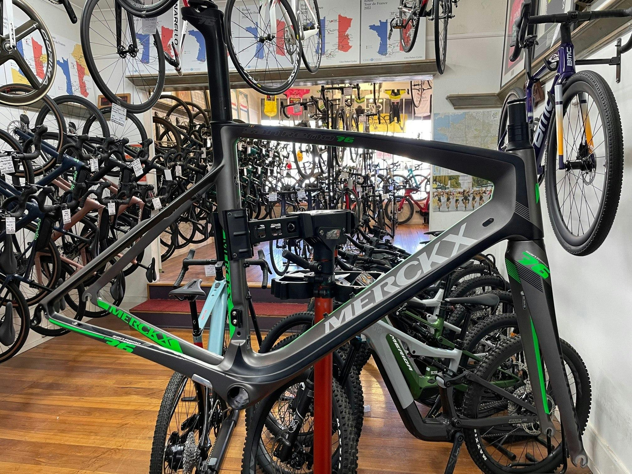 MERCKX_San_Remo_76_Carbon_Frame