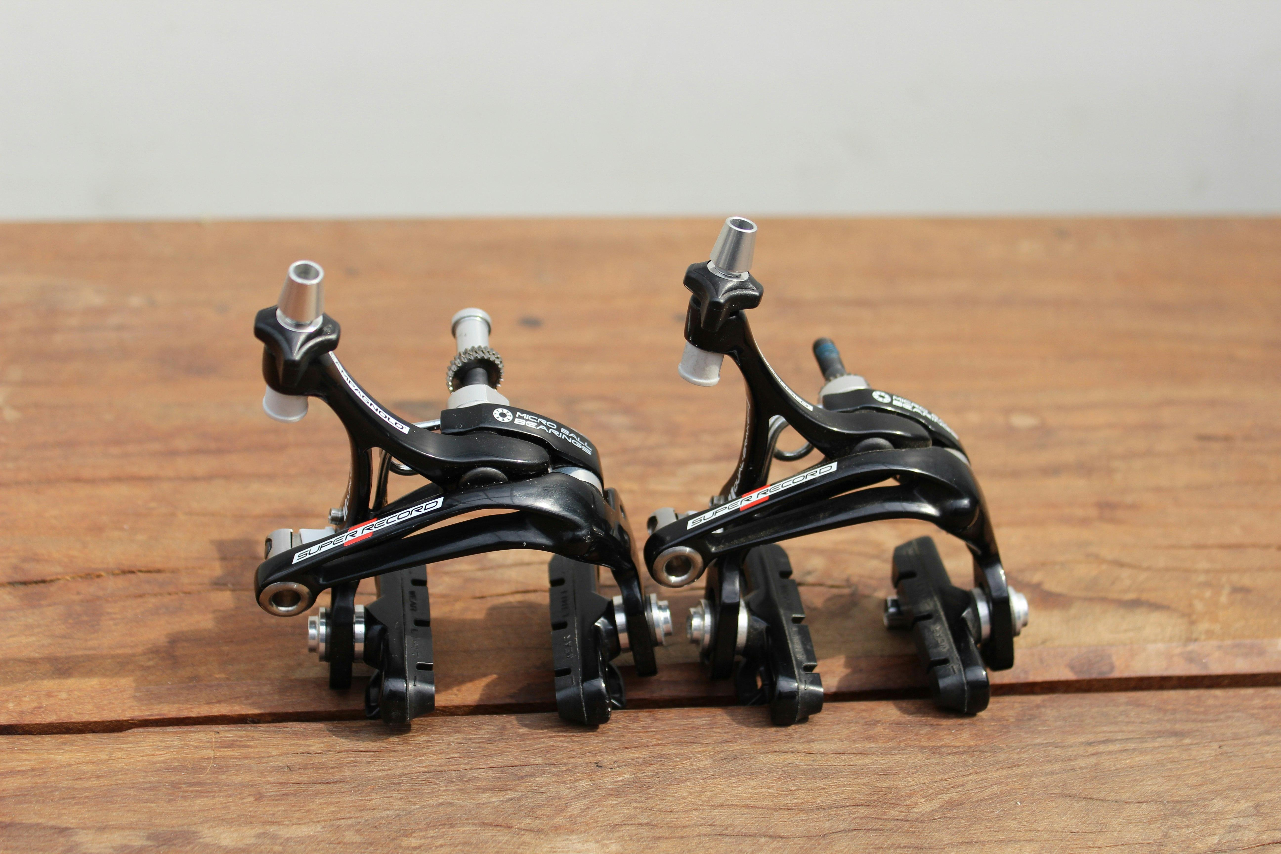Super_Record_Skeleton_Brakeset