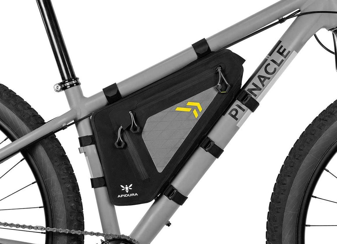 BACKCOUNTRY_FULL_FRAME_PACK_2.5L