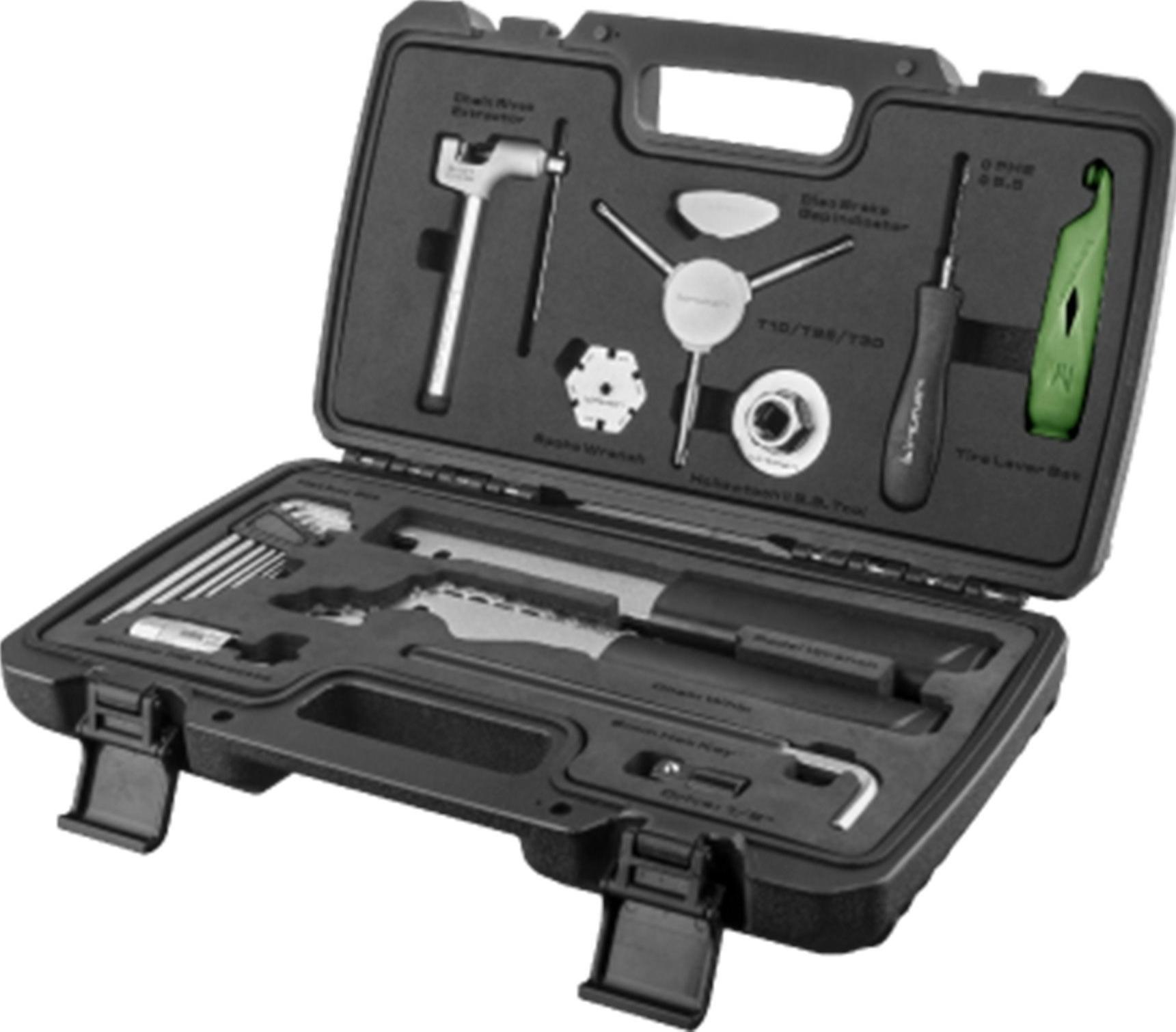 Essential_13pc_Toolbox
