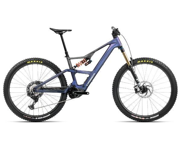 RISE_LT_M-TEAM_630W_TANZANITE_CARBON_VIEW_-_CARBON_RAW