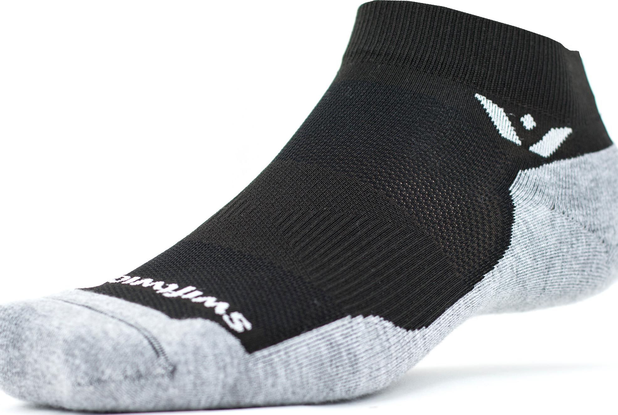 Maxus_One_Socks