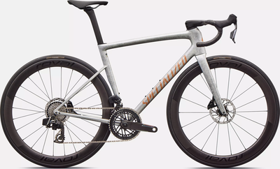 images.cdn.europe-west1.gcp.commercetools.com/078b97e9-ed31-4c81-baae-cdd44f3bf3c1/d4c877047276b7e00106-_pc5ow7I