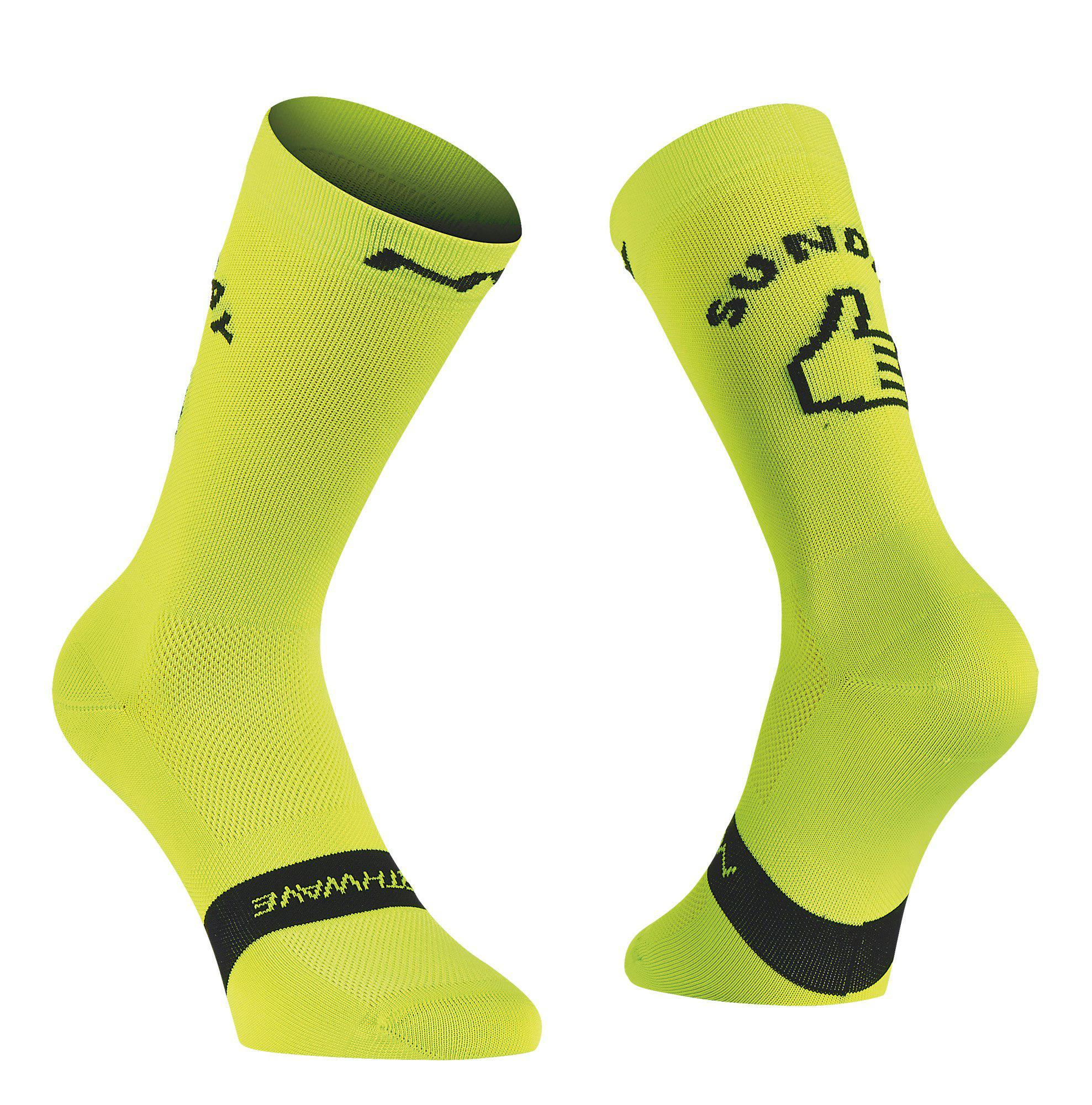 /_Monday_Socks