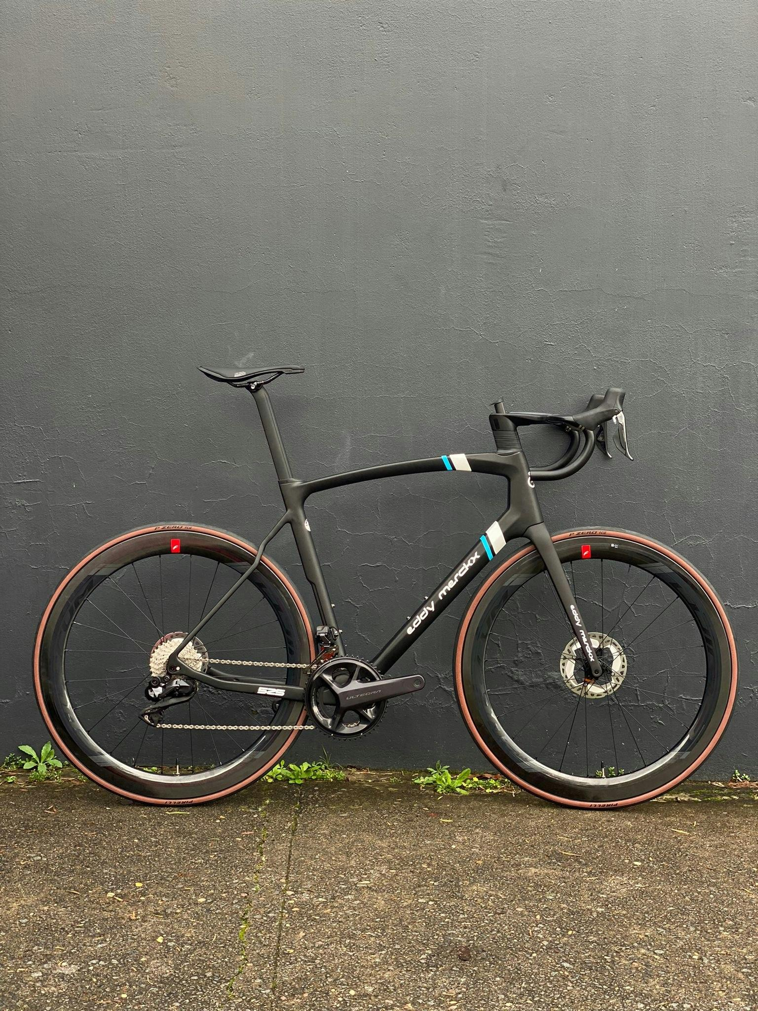 525_DISC_Ultegra_Di2_12sp_with_2024_Fulcrum_Wind_57_Carbon_Wheels