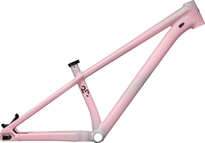 images.cdn.europe-west1.gcp.commercetools.com/078b97e9-ed31-4c81-baae-cdd44f3bf3c1/df542df18832b9969f93-UAqmFgm2