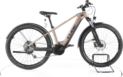 images.cdn.europe-west1.gcp.commercetools.com/078b97e9-ed31-4c81-baae-cdd44f3bf3c1/e05ececfda111bcc5754-sCq0xOJe