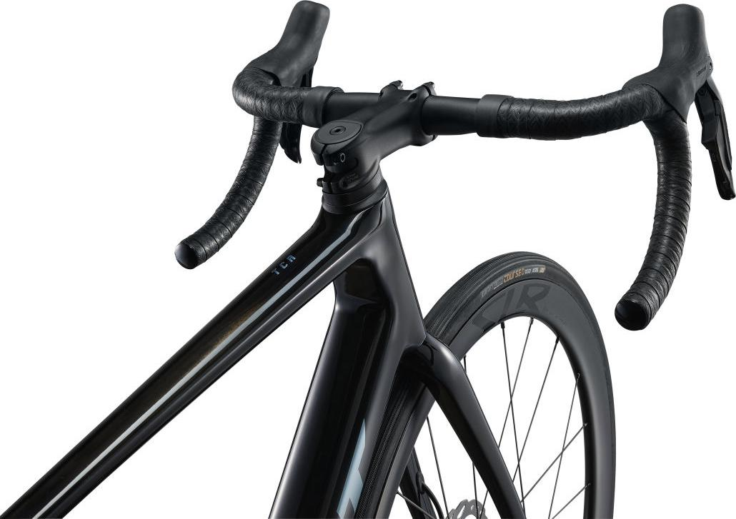 Giant TCR Advanced Pro 1 Di2 2025 | BikeExchange