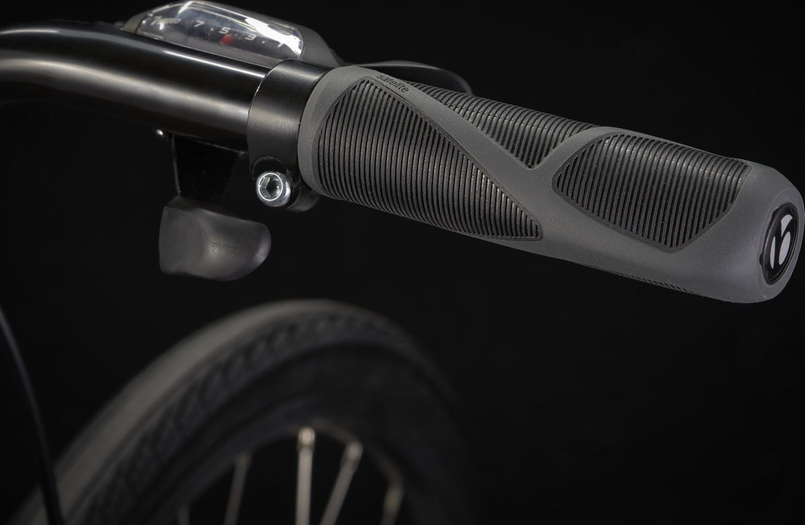 Trek FX 1 Disc 2023 | BikeExchange