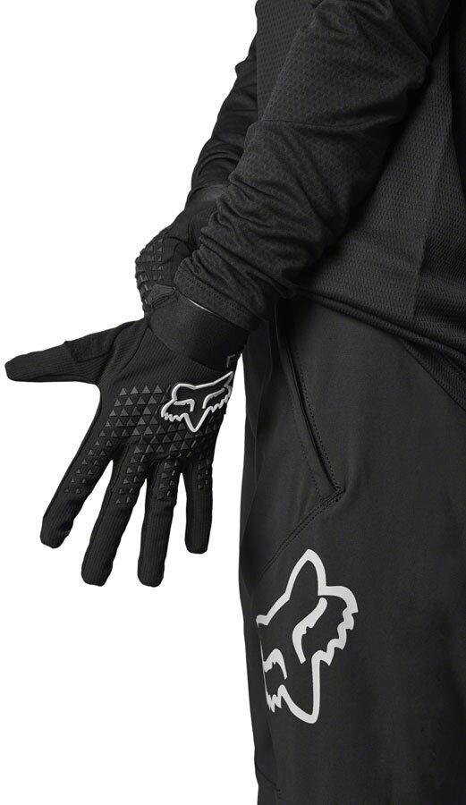 Defend_Glove