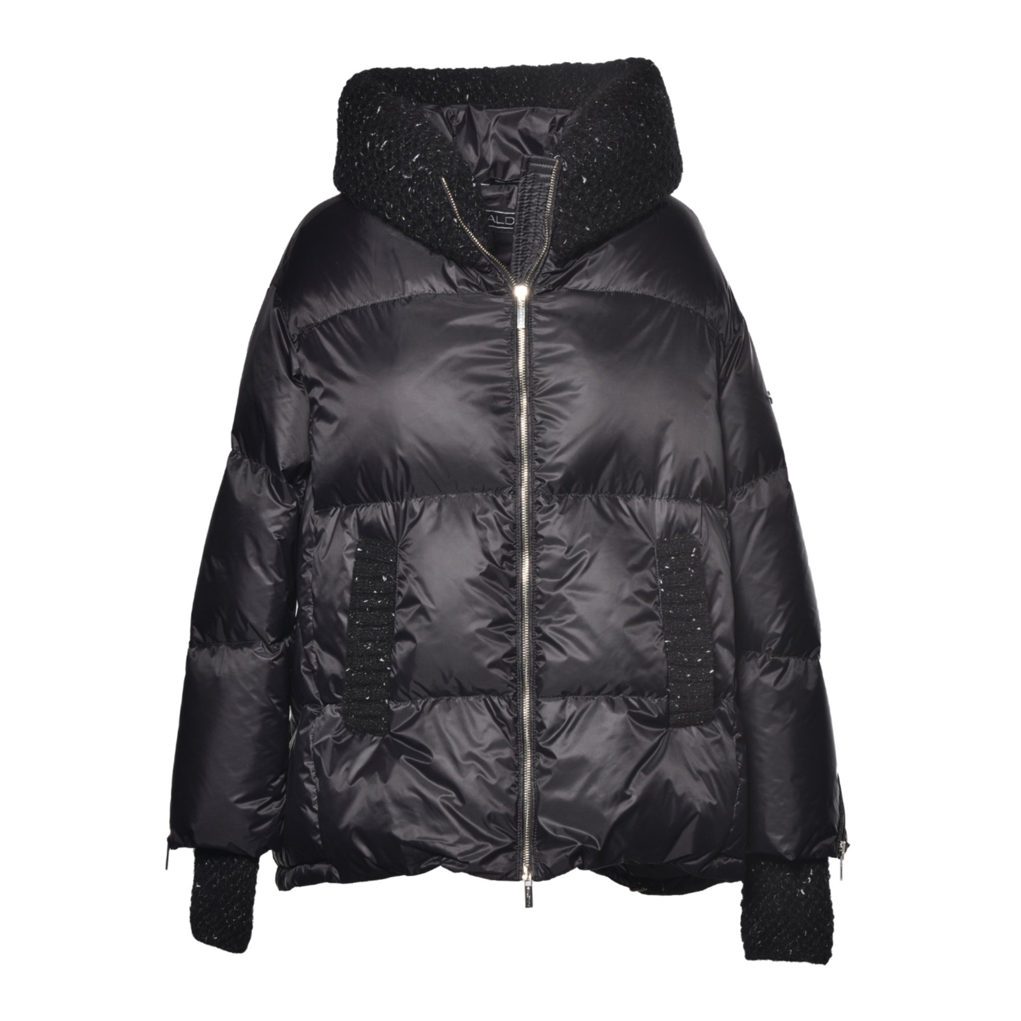 Down jacket in black nylon image