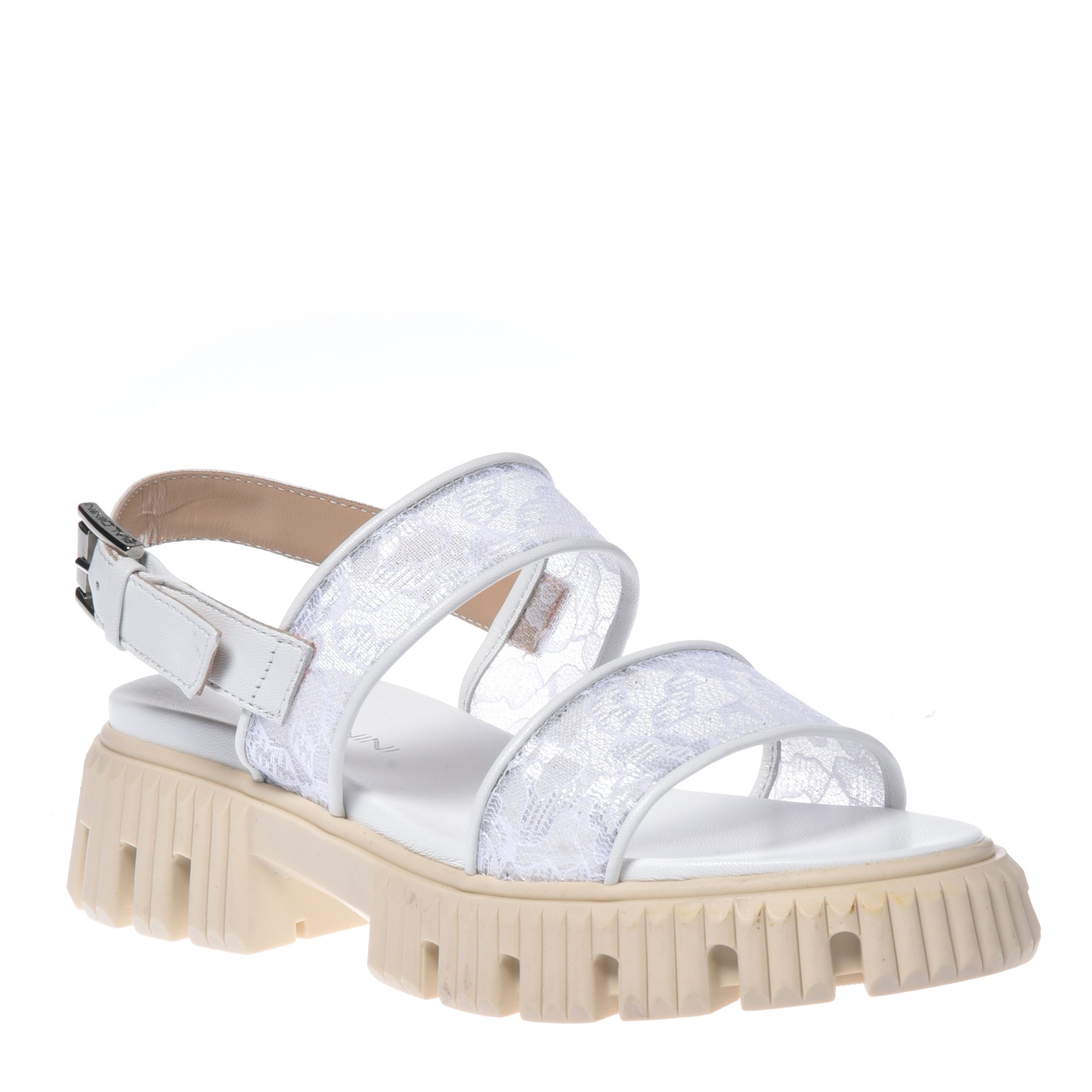 Sandal in white lace image