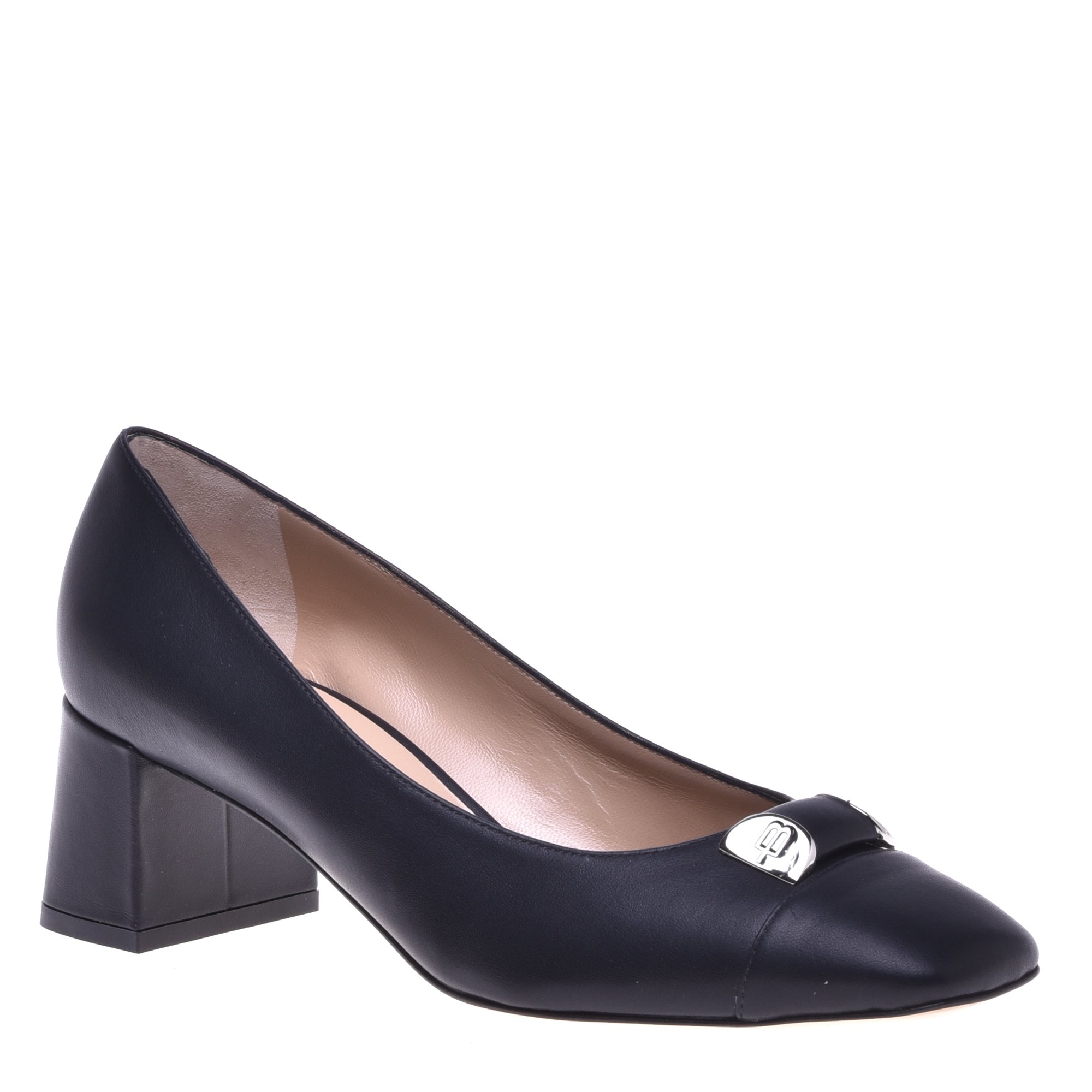 Court shoe in black calfskin image