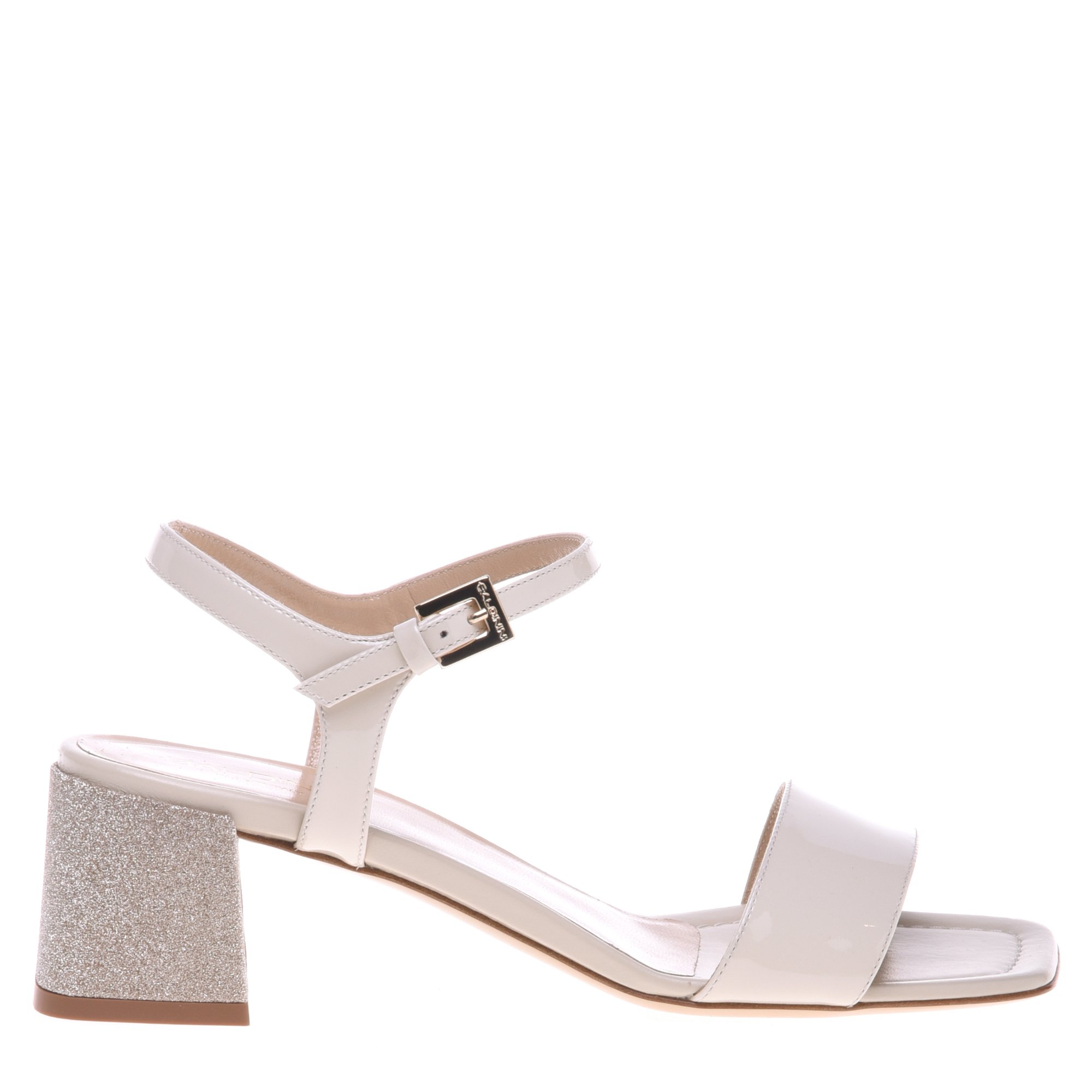 Vanilla patent leather sandal with light gold glitter image