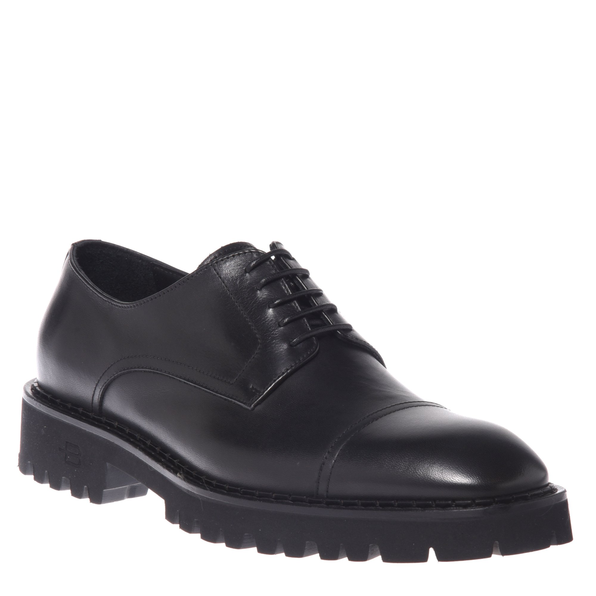 Lace-ups in black leather image