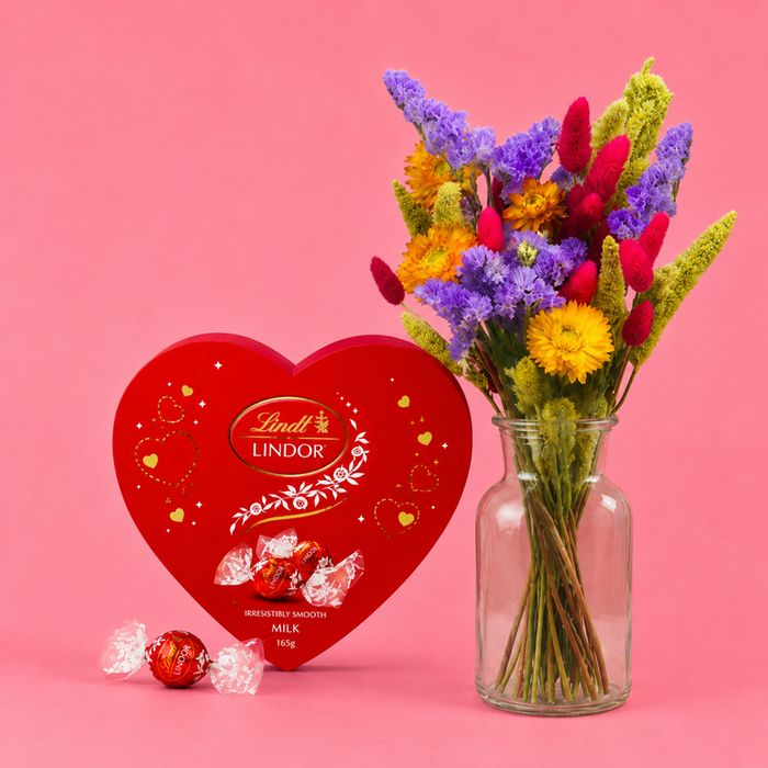 Lindt Lindor Heart Gift Box & Lula Dried Flower Bouquet