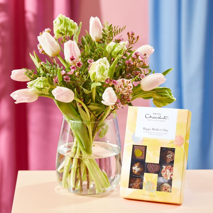 The Pink Petals with Hotel Chocolat Mothers Day Gift Set