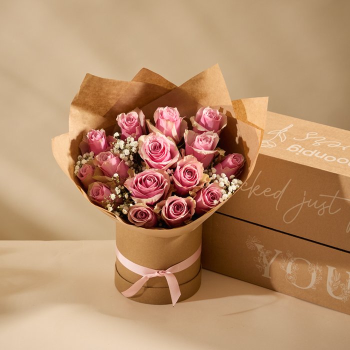 The Pink Rose Hat Box Bouquet