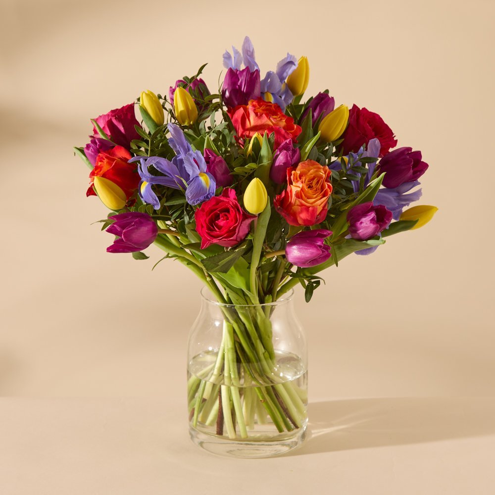 Moonpig Flowers The Bold & Beautiful Bouquet