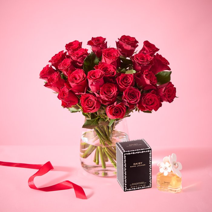 24 Premium Red Roses & Marc Jacobs Daisy EDT 50ml Giftset 