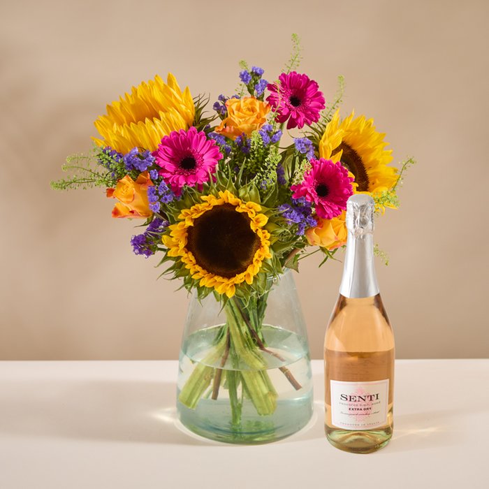 The Sunshine & Virgin Wines Senti Rose Gift Set