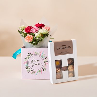 The Rose Plant Gift Bag With Hotel Chocolat H Box 185g Gift Set