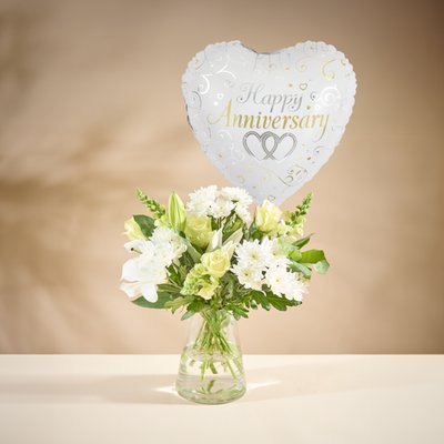The Anniversary Bouquet & Balloon Gift Set