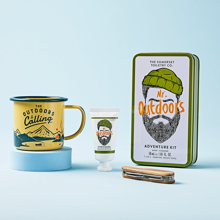 Outdoors Mug & Adventure Grooming Kit Bundle