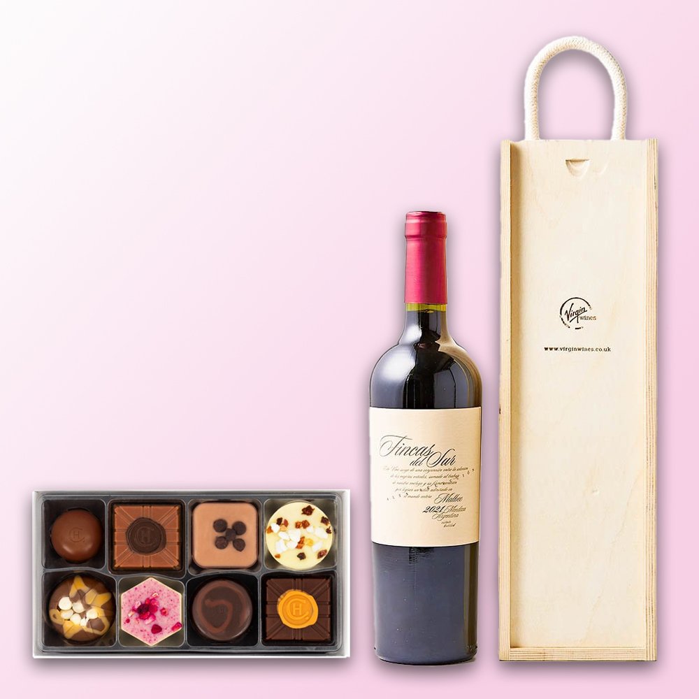 Hotel Chocolat Everything Pocket & Fincas Del Sur Malbec Wooden Gift Box Alcohol
